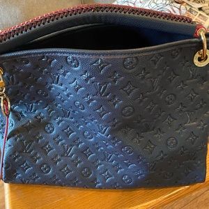 Non Authentic LV Artsy